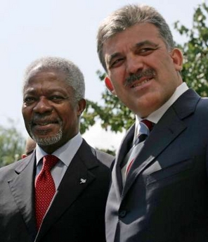 arc_Abdullah_Gul_R_and_U.N._Secretary-General_Kofi_Annan.jpg