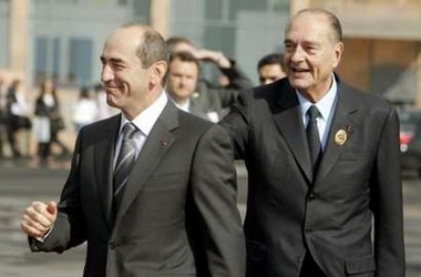 arc_chirac_en_armenie60.jpg