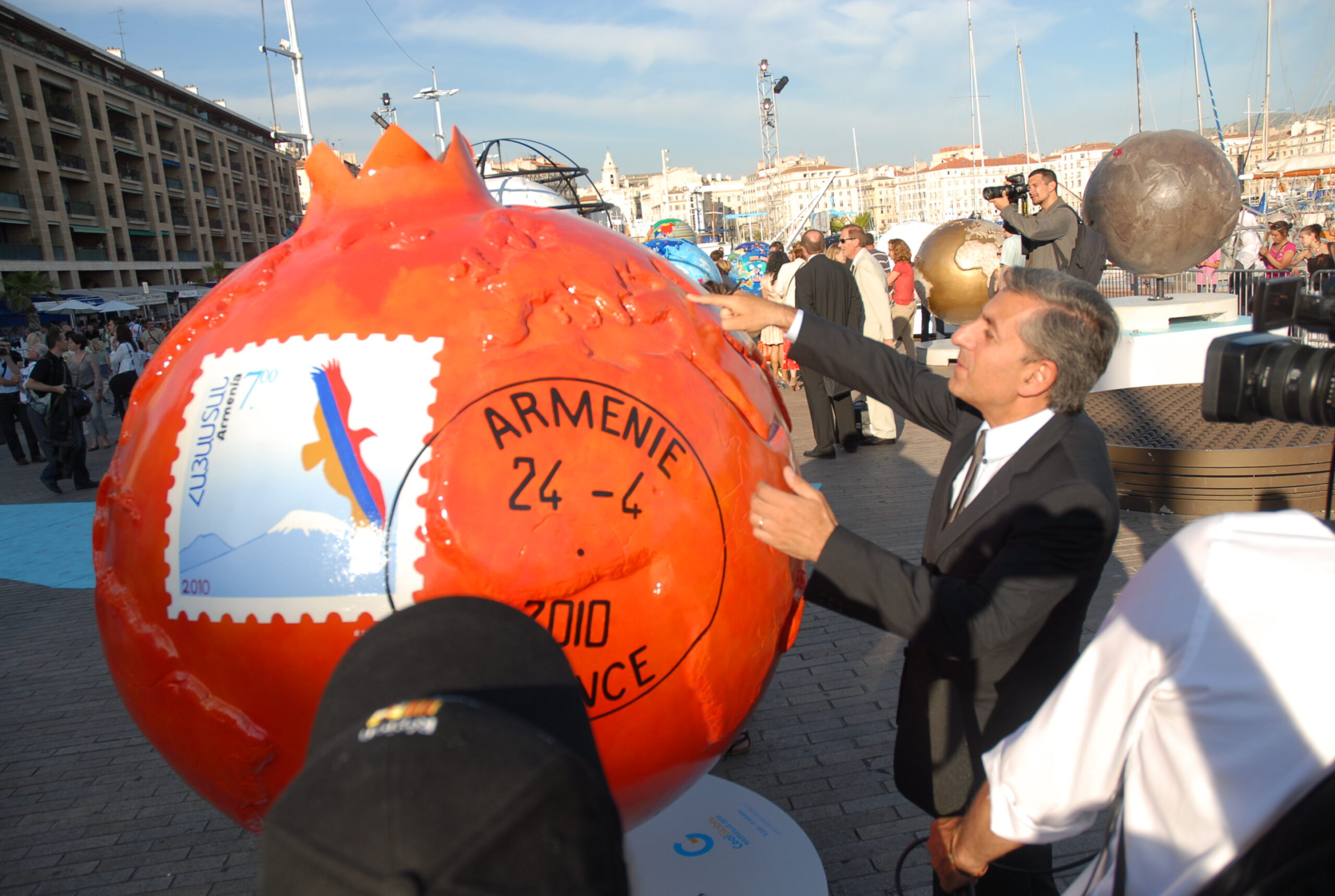 Didier Parkian montre l'Arménie aux journalistes