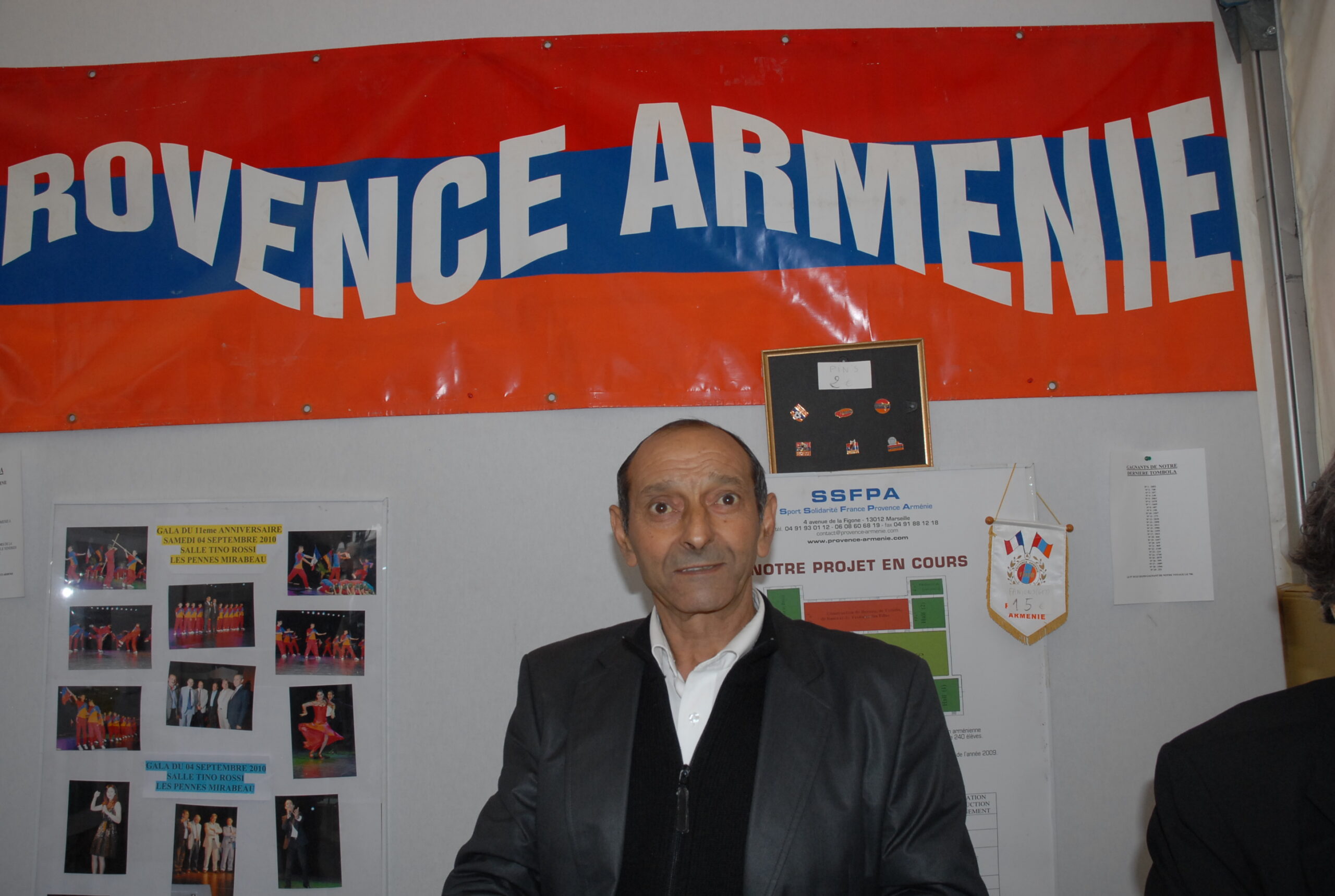 Agopig Khatchadourian au stand Provence Arménie