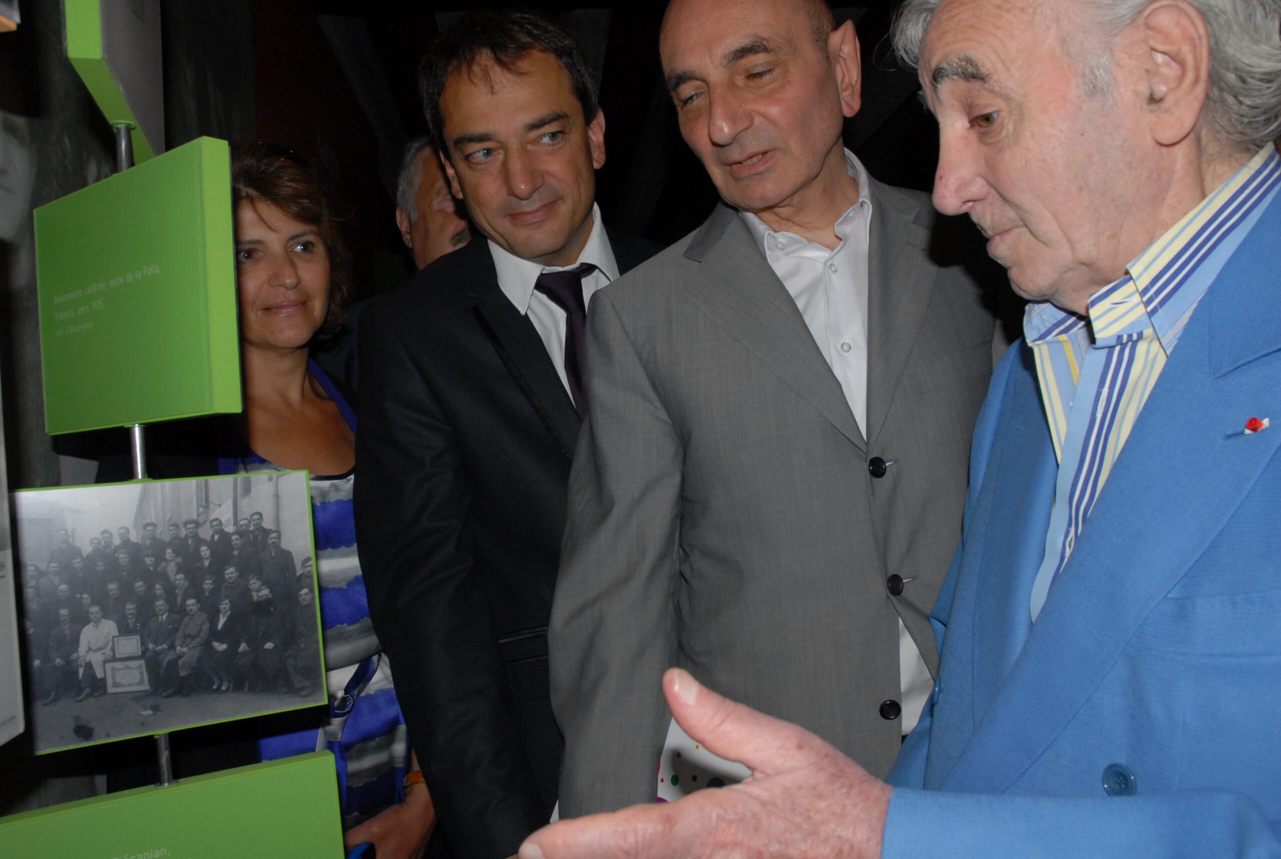 Charles Aznavour réagit