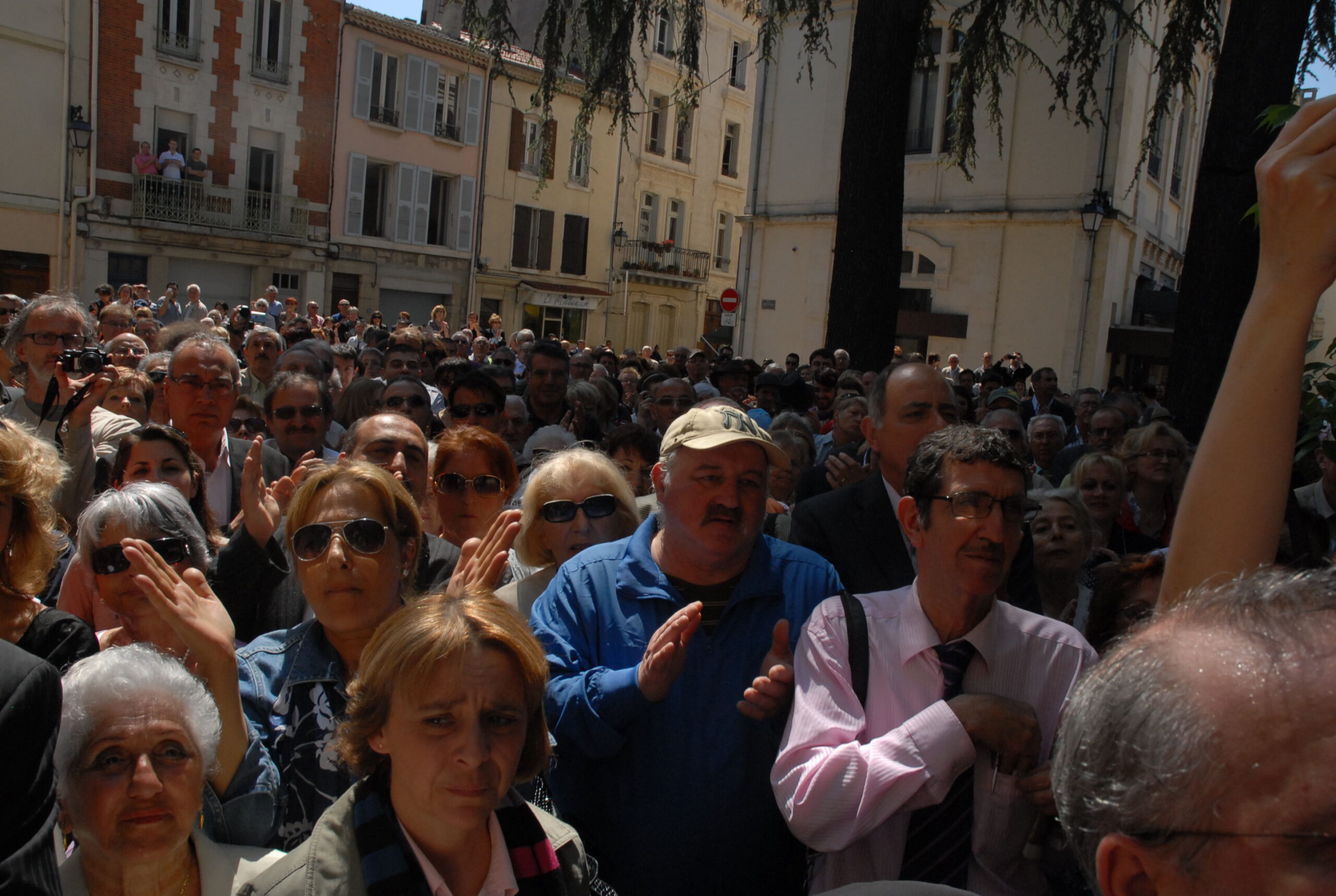 Une foule très importante venue pour Charles Aznavour