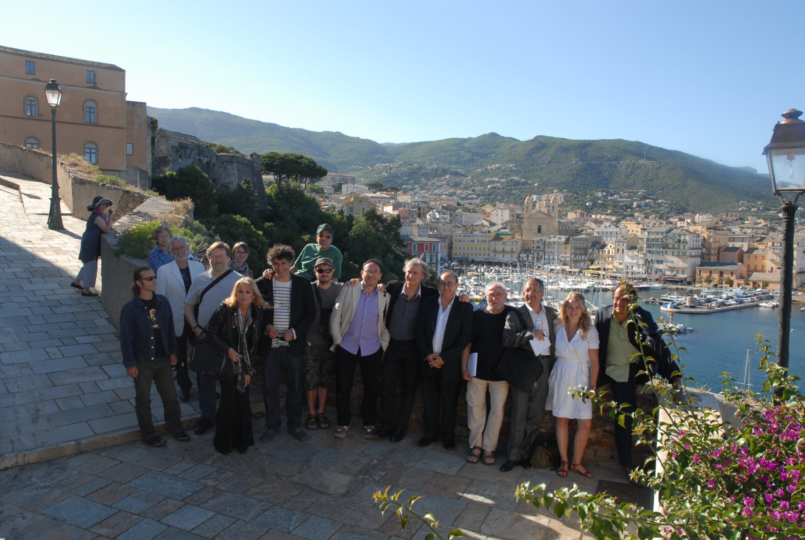 Les caricatursites à Bastia pour Cartooning For Peace (Libérons nos crayons)