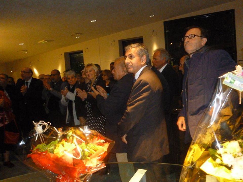 Parmi les personnalités présentes à la remise de la Médaille d'Or du ministère de la Diaspora à Krikor Amirzayan, Didier Parakian (Adjoint au Maire de Marseille), Maître Philippe Panossian (Président de l'Ugab-France)