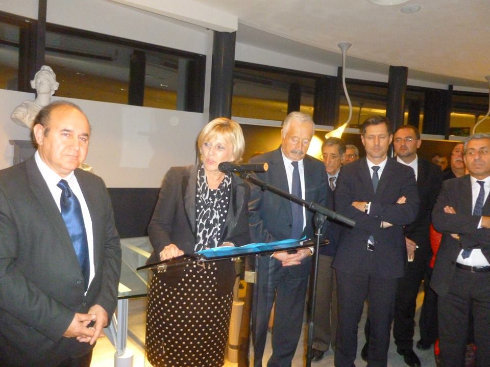 Krikor Amirzayan, Marlène Mourier (Maire de Bourg-Lès-Valence), S.E. Viguén Tchitétchian Ambassadeur d'Arménie en France, Nicolas Daragon (Maire de Valence), Didier Parakian (Adjoint au Maire de Marseille)